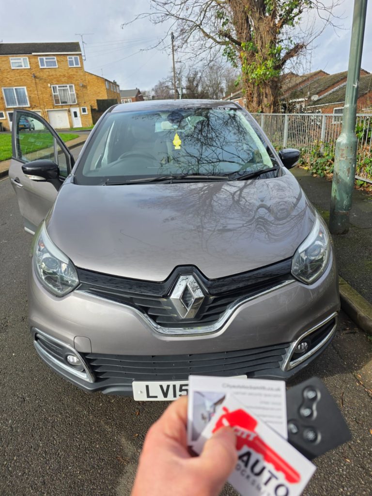 Belvedere auto locksmith emergency- Renault Clio